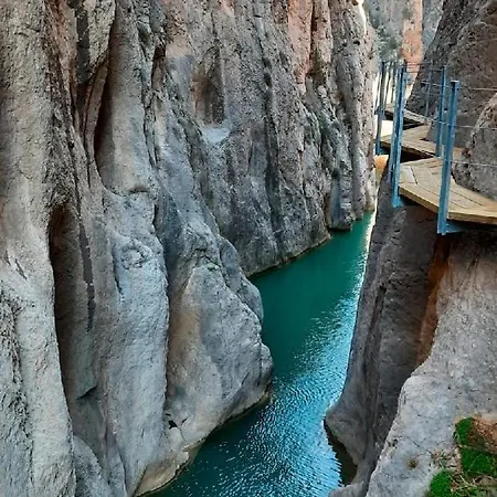 El Mirador De La Fuente Las Cuevas de Cañart